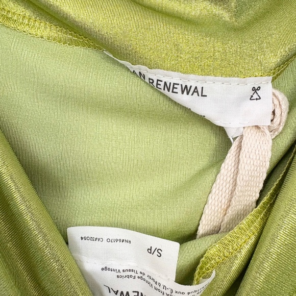 Urban renewal shimmer ruched top - Picture 2 of 6